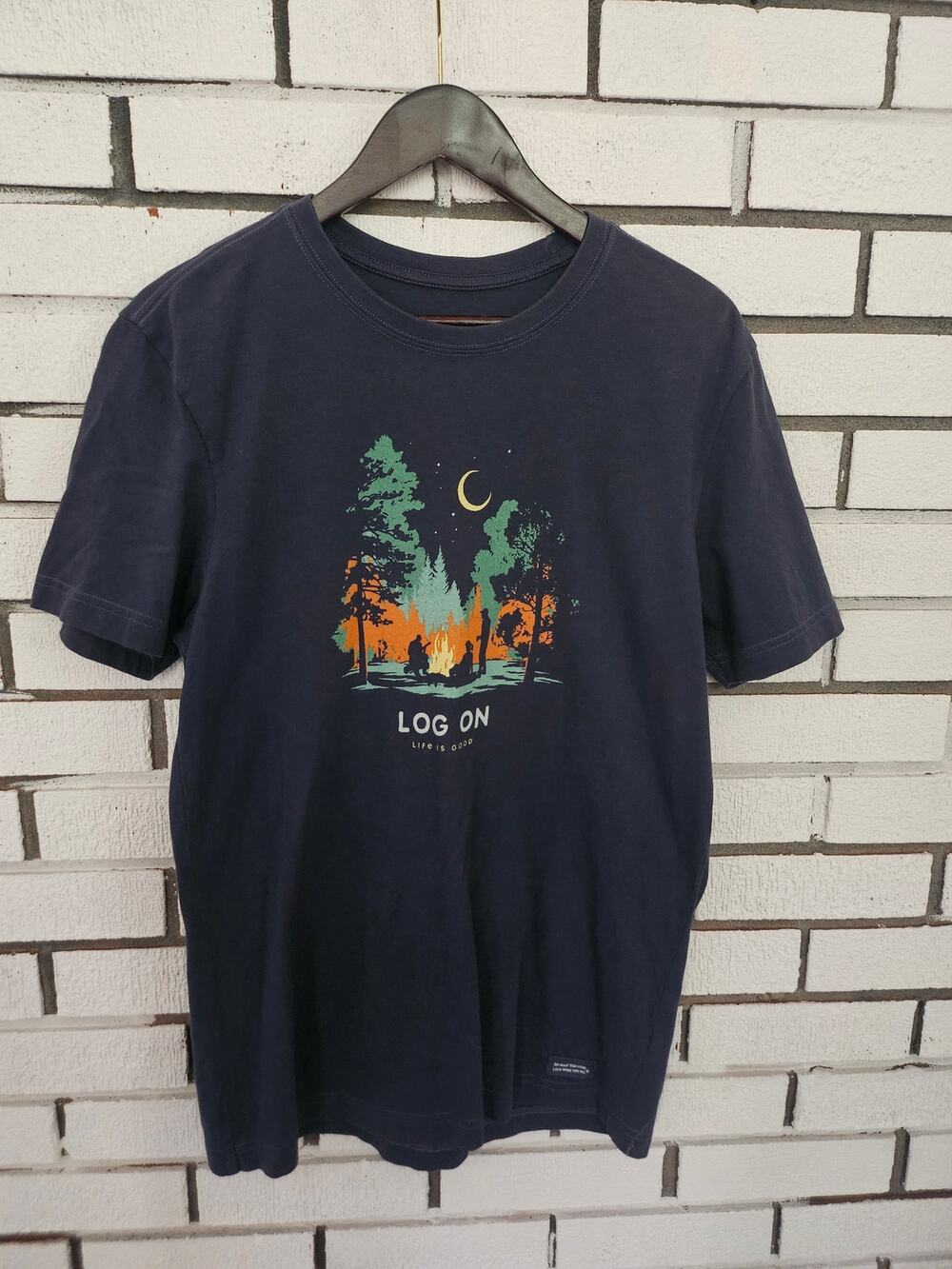Life is Good Mens Small Log On TShirt